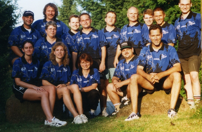 Damen- und Herrenmannschaften 2000