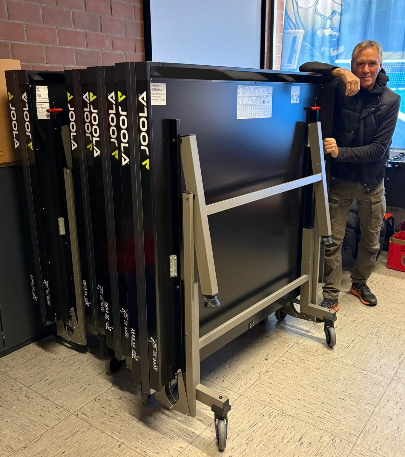 Gerhard Merx und neue Tische